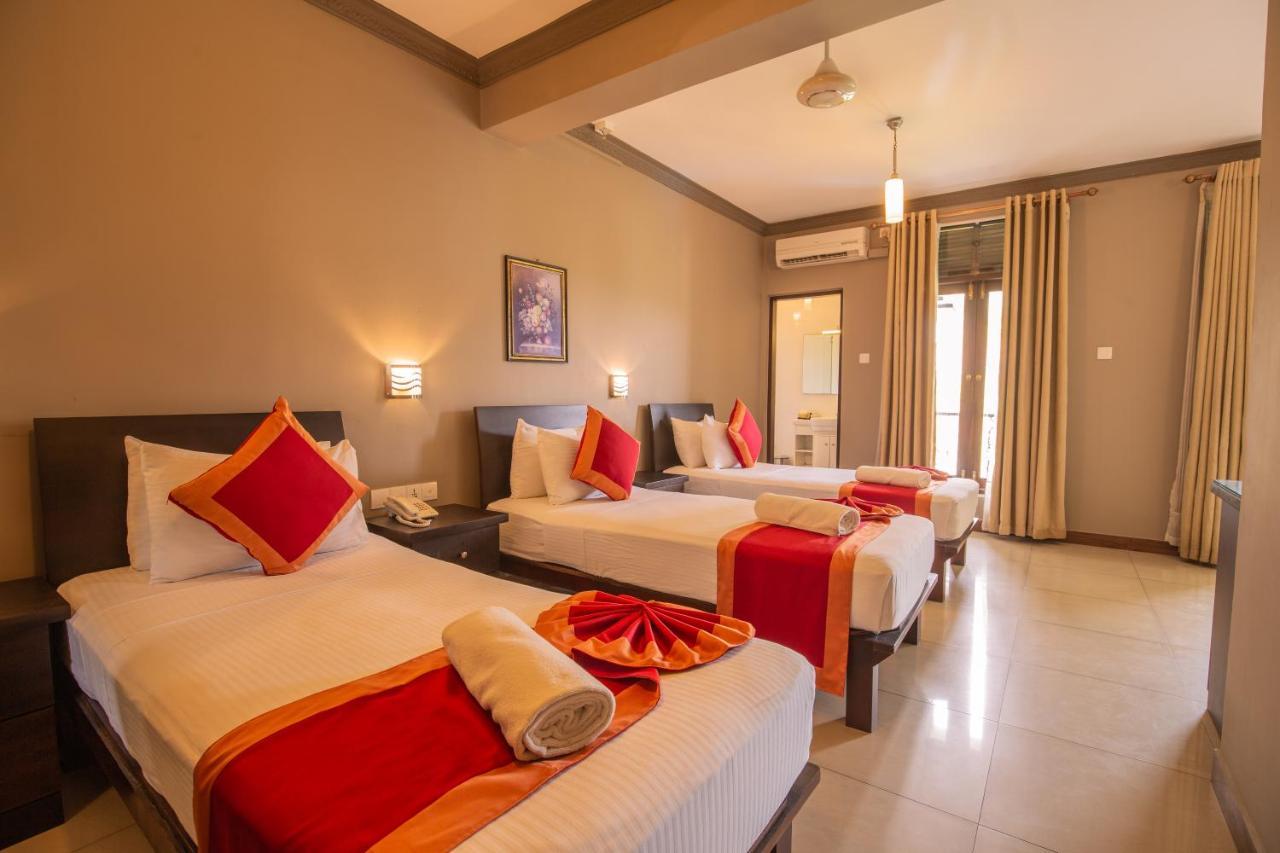 Kings Ridge Kandy Luaran gambar